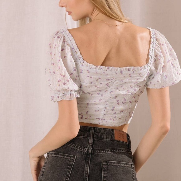 NWOT Purple Floral Puff Sleeve Ruched Crop Top - Picture 5 of 5